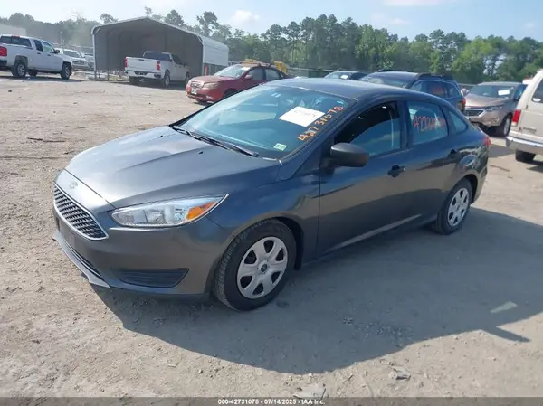 1FADP3E26JL266668 2018 FORD FOCUS - Image 2