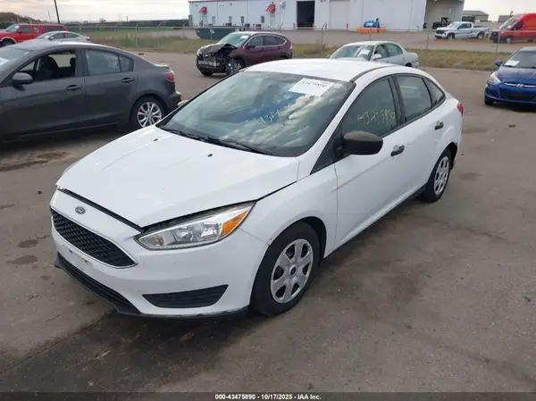 1FADP3E26JL278304 2018 FORD FOCUS - Image 2