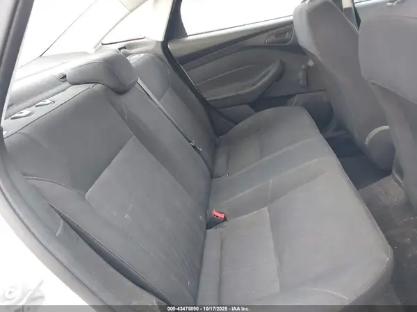 1FADP3E26JL278304 2018 FORD FOCUS - Image 8