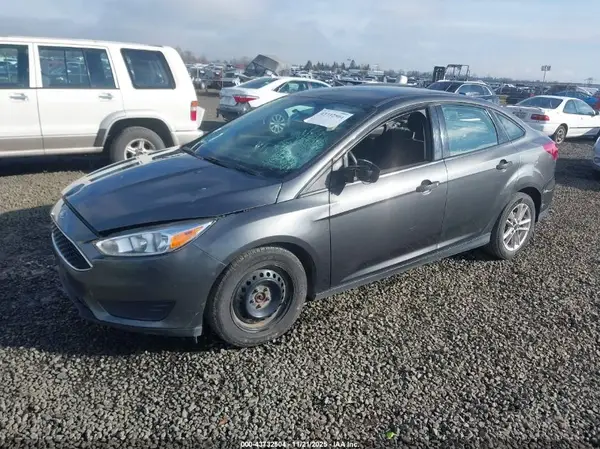 1FADP3E26JL279078 2018 FORD FOCUS - Image 2
