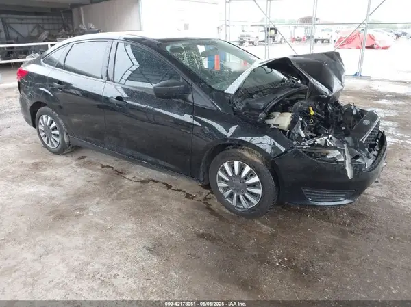 1FADP3E26JL302732 2018 FORD FOCUS - Image 1