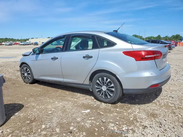 1FADP3E26JL303041 2018 FORD FOCUS - Image 2