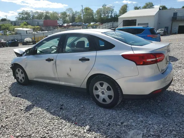 1FADP3E26JL310278 2018 FORD FOCUS - Image 2