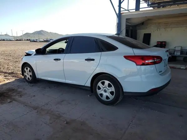 1FADP3E26JL313035 2018 FORD FOCUS - Image 2
