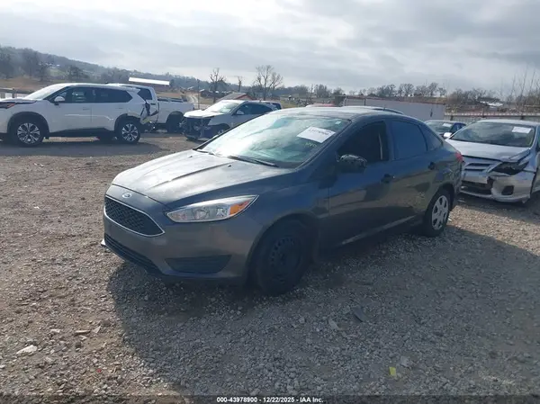 1FADP3E26JL321748 2018 FORD FOCUS - Image 2