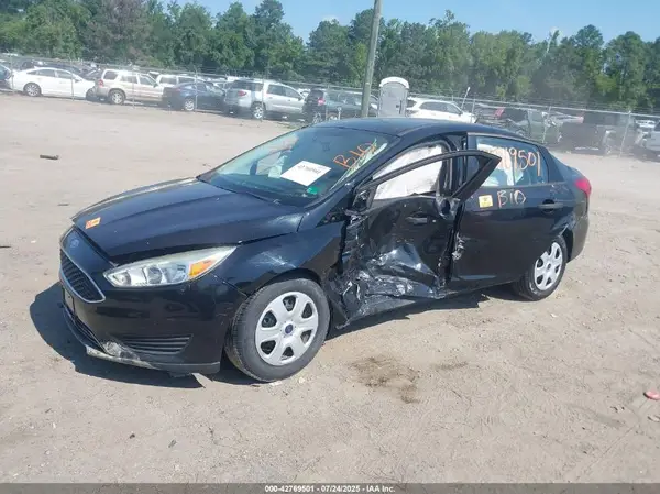 1FADP3E27GL242419 2016 FORD FOCUS - Image 2