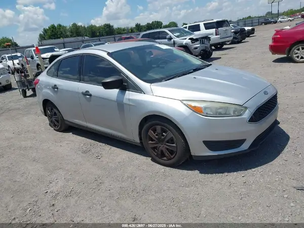 1FADP3E27GL266221 2016 FORD FOCUS - Image 1