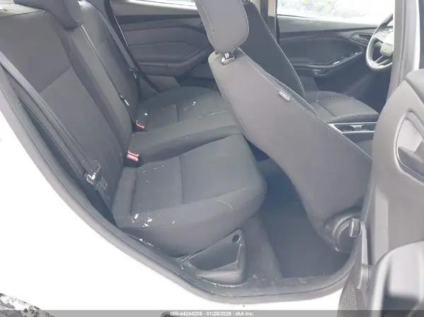 1FADP3E27GL274268 2016 FORD FOCUS - Image 8
