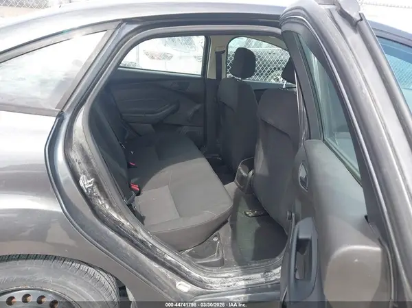 1FADP3E27GL275436 2016 FORD FOCUS - Image 8