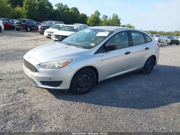 1FADP3E27GL290504 2016 FORD FOCUS - Image 2