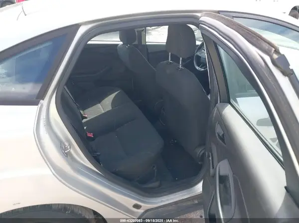 1FADP3E27GL290504 2016 FORD FOCUS - Image 8