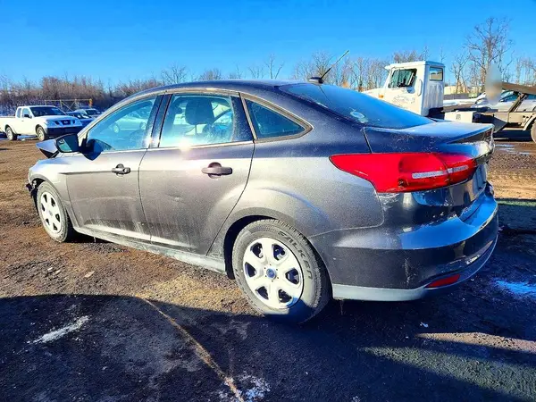 1FADP3E27GL304188 2016 FORD FOCUS - Image 2