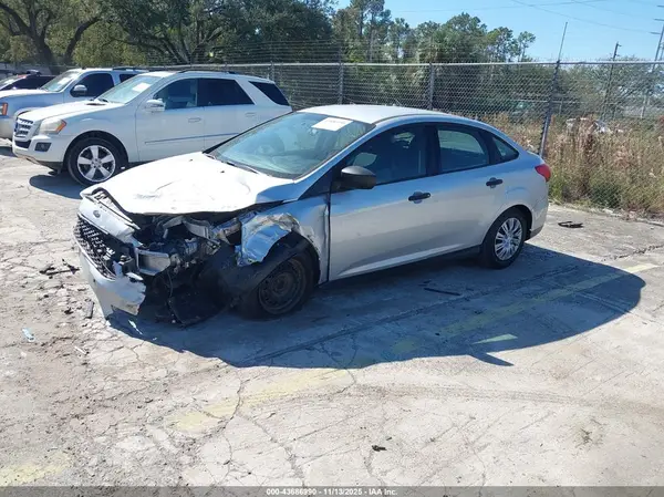 1FADP3E27GL311156 2016 FORD FOCUS - Image 2
