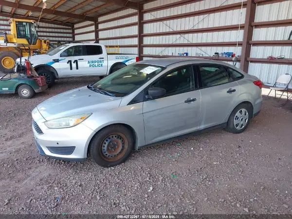 1FADP3E27GL311271 2016 FORD FOCUS - Image 2