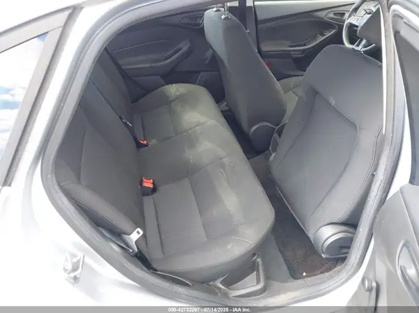 1FADP3E27GL311271 2016 FORD FOCUS - Image 8