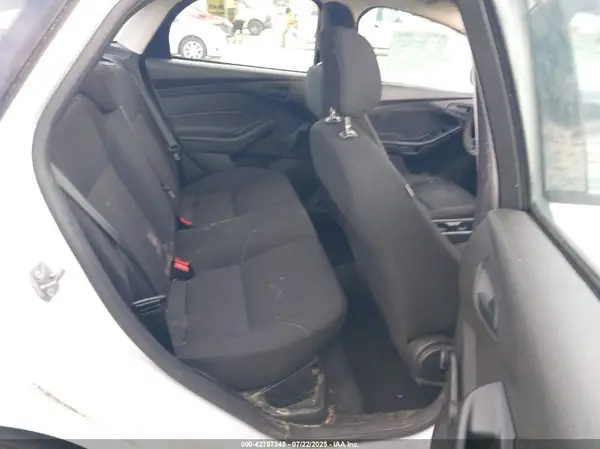 1FADP3E27GL371115 2016 FORD FOCUS - Image 8