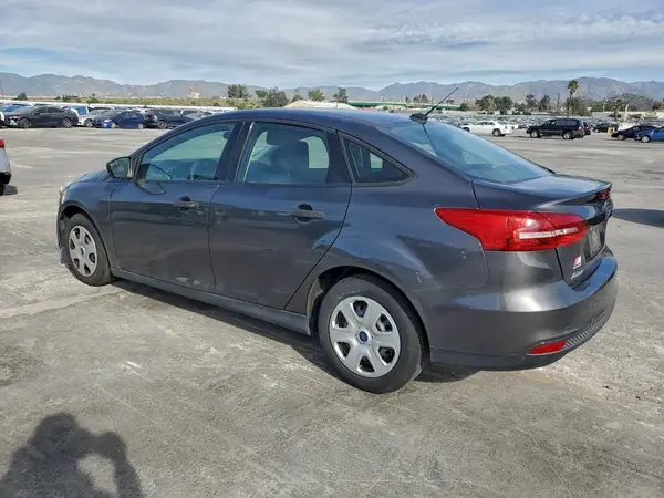 1FADP3E27GL389159 2016 FORD FOCUS - Image 2