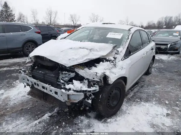 1FADP3E27GL390683 2016 FORD FOCUS - Image 2