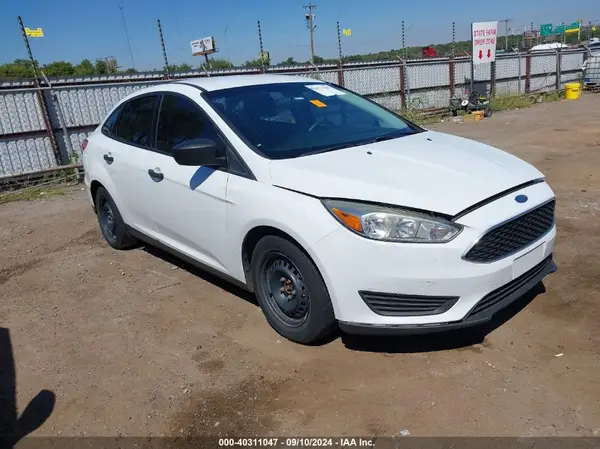 1FADP3E27HL214203 2017 FORD FOCUS - Image 1