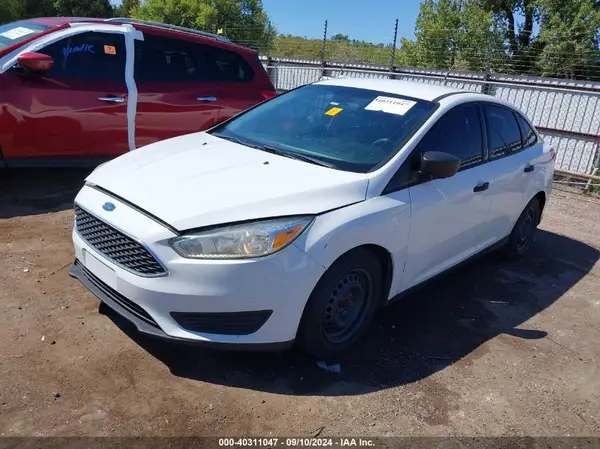 1FADP3E27HL214203 2017 FORD FOCUS - Image 2