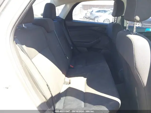 1FADP3E27HL214203 2017 FORD FOCUS - Image 8