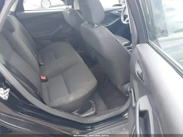1FADP3E27HL251672 2017 FORD FOCUS - Image 8