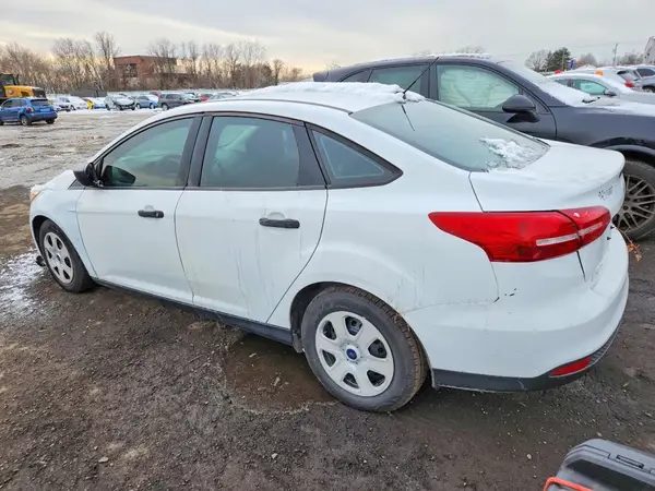 1FADP3E27HL256273 2017 FORD FOCUS - Image 2
