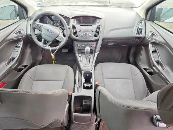 1FADP3E27HL256273 2017 FORD FOCUS - Image 8