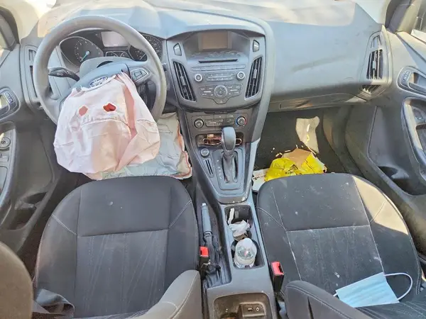 1FADP3E27HL296196 2017 FORD FOCUS - Image 8