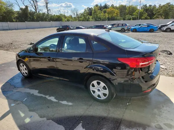 1FADP3E27HL335152 2017 FORD FOCUS - Image 2