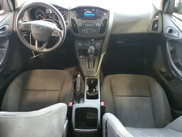 1FADP3E27HL335586 2017 FORD FOCUS - Image 8