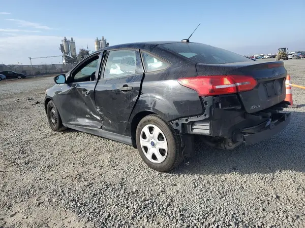 1FADP3E27JL205149 2018 FORD FOCUS - Image 2