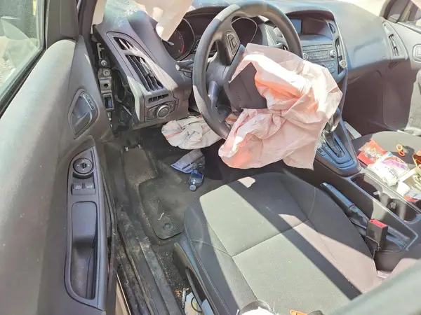 1FADP3E27JL214952 2018 FORD FOCUS - Image 8