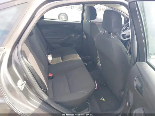 1FADP3E27JL240113 2018 FORD FOCUS - Image 8