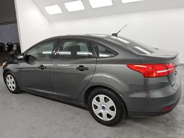 1FADP3E27JL246882 2018 FORD FOCUS - Image 2