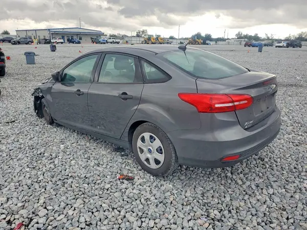 1FADP3E27JL266131 2018 FORD FOCUS - Image 2