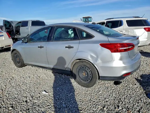 1FADP3E27JL271619 2018 FORD FOCUS - Image 2