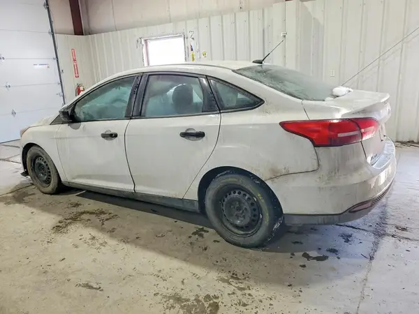 1FADP3E27JL301704 2018 FORD FOCUS - Image 2