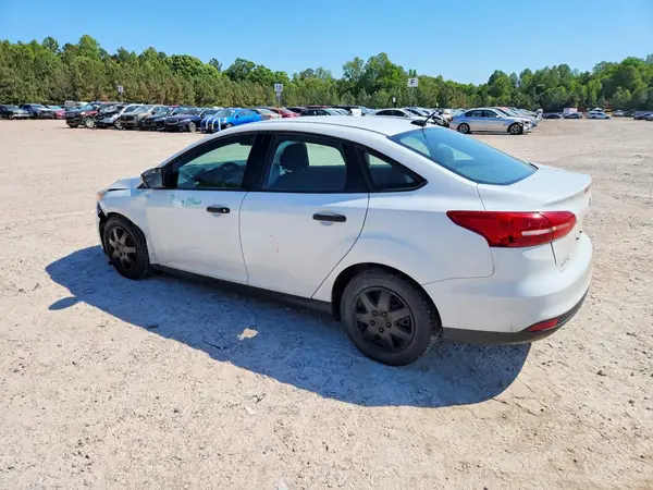 1FADP3E27JL303596 2018 FORD FOCUS - Image 2