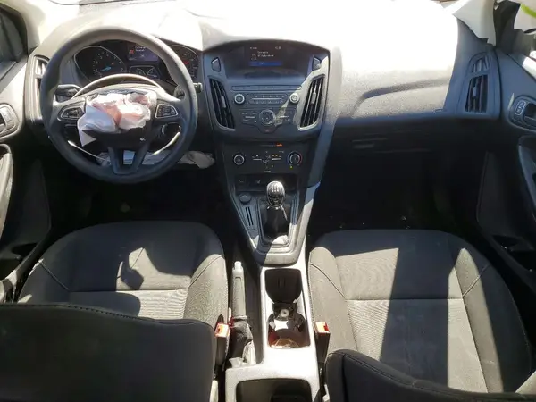 1FADP3E27JL304800 2018 FORD FOCUS - Image 8