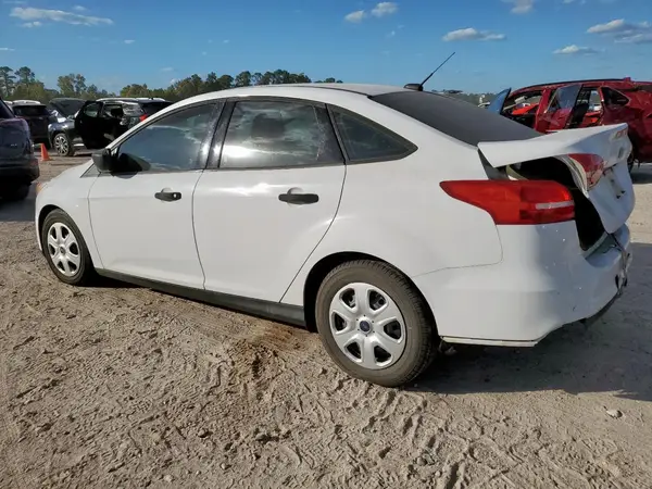 1FADP3E27JL308524 2018 FORD FOCUS - Image 2
