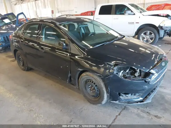 1FADP3E27JL313643 2018 FORD FOCUS - Image 1