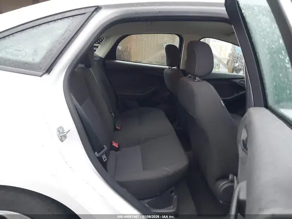 1FADP3E28GL247306 2016 FORD FOCUS - Image 8