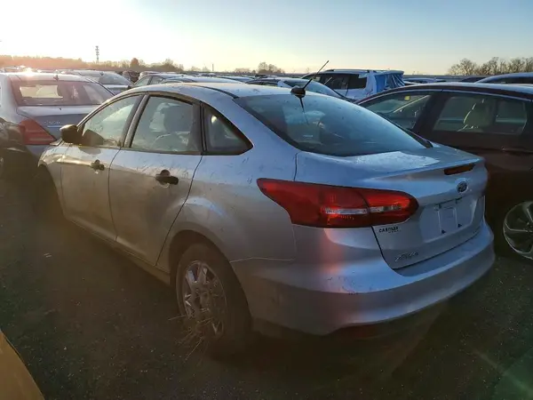1FADP3E28GL254353 2016 FORD FOCUS - Image 2