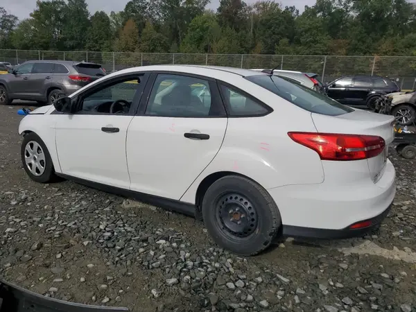 1FADP3E28GL257141 2016 FORD FOCUS - Image 2