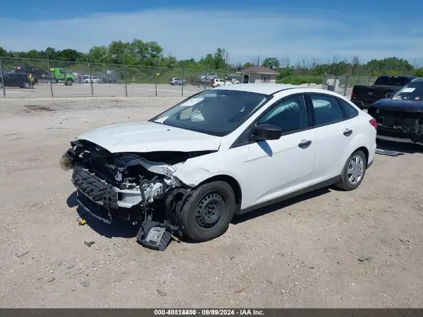 1FADP3E28GL266180 2016 FORD FOCUS - Image 2