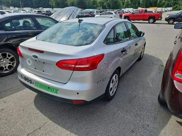1FADP3E28GL306810 2016 FORD FOCUS - Image 2