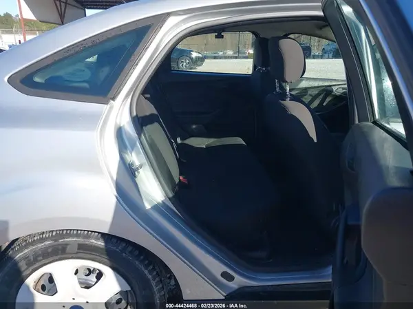 1FADP3E28GL306841 2016 FORD FOCUS - Image 8