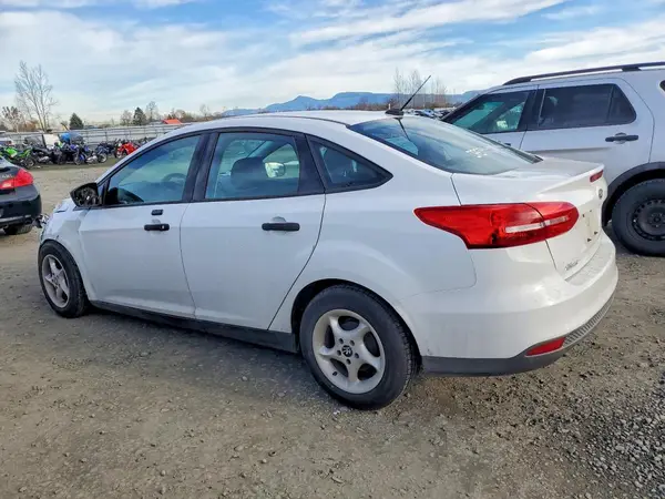 1FADP3E28GL310713 2016 FORD FOCUS - Image 2