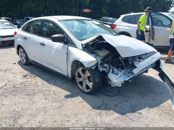 1FADP3E28GL335417 2016 FORD FOCUS - Image 1